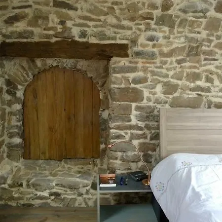 La Ferme Blanche Menil-Vin