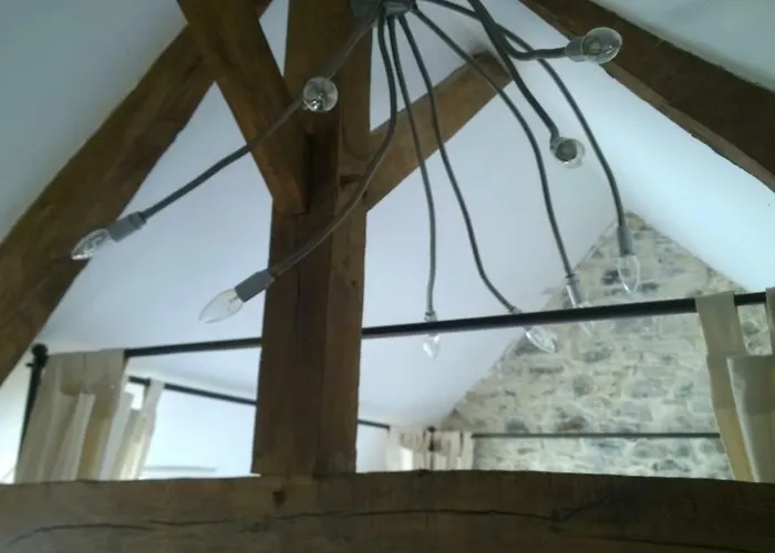 Semesterbostad La Ferme Blanche Menil-Vin